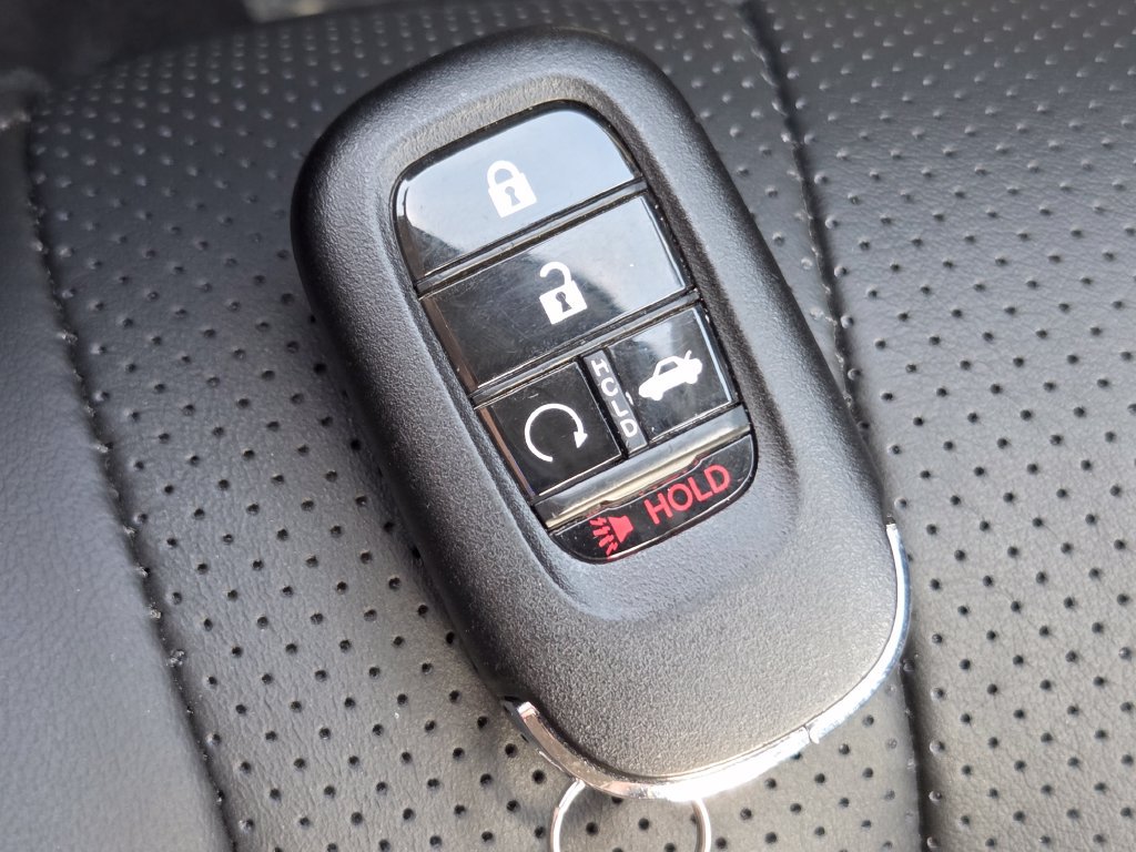Used 2024 Honda Accord EX-L image 39