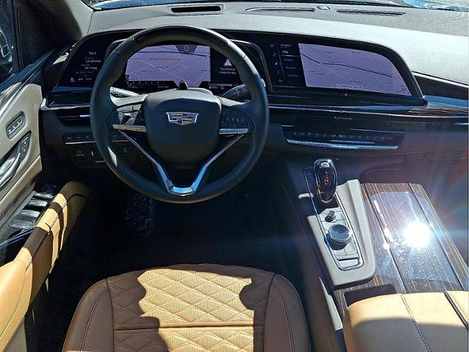 Used 2023 Cadillac Escalade Premium Luxury w/ Performance Package AWD/4WD image 14