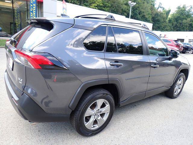Certified 2022 Toyota RAV4 XLE AWD/4WD image 4