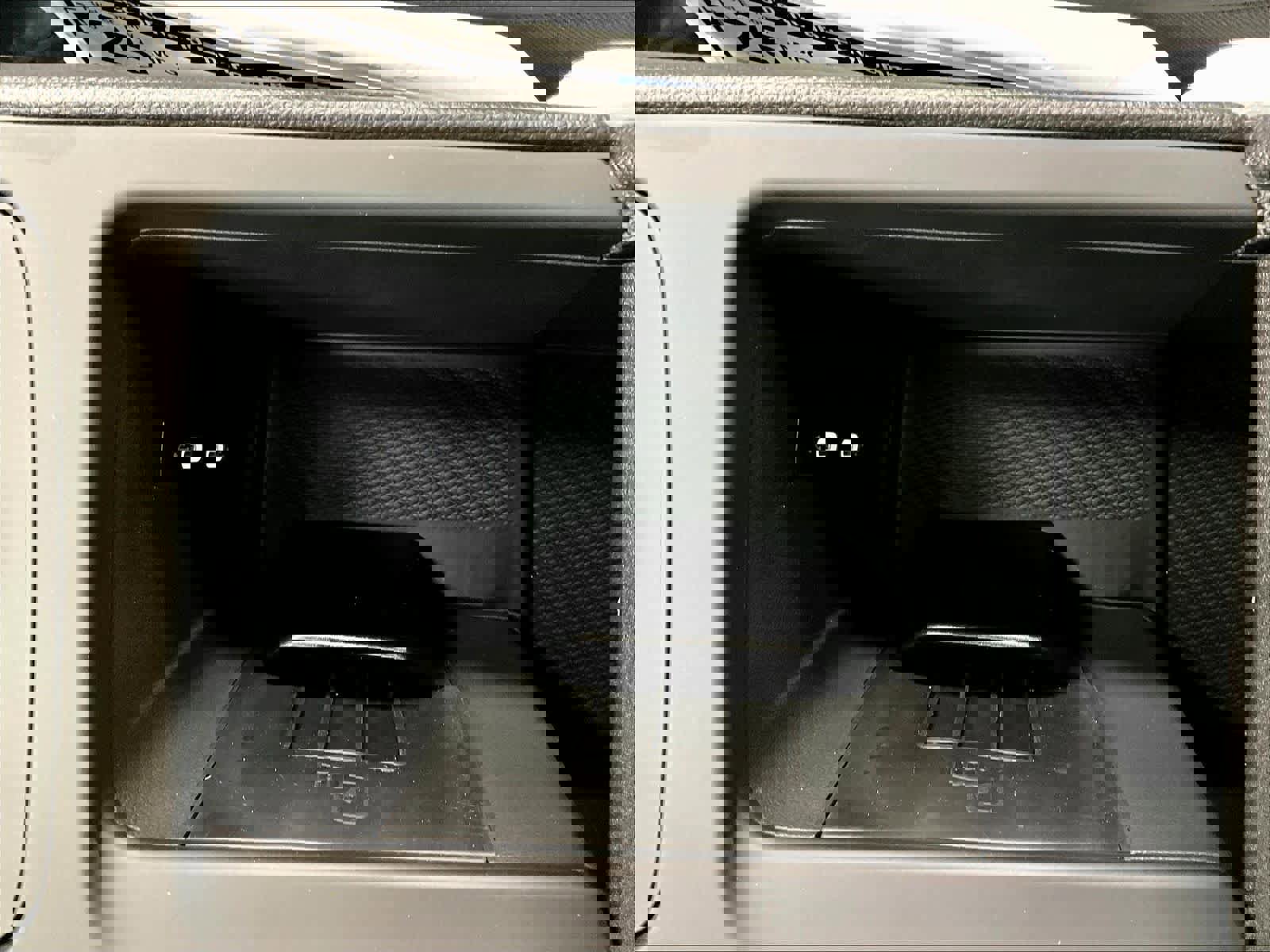 New 2026 Volkswagen Tiguan SE R-Line image 23