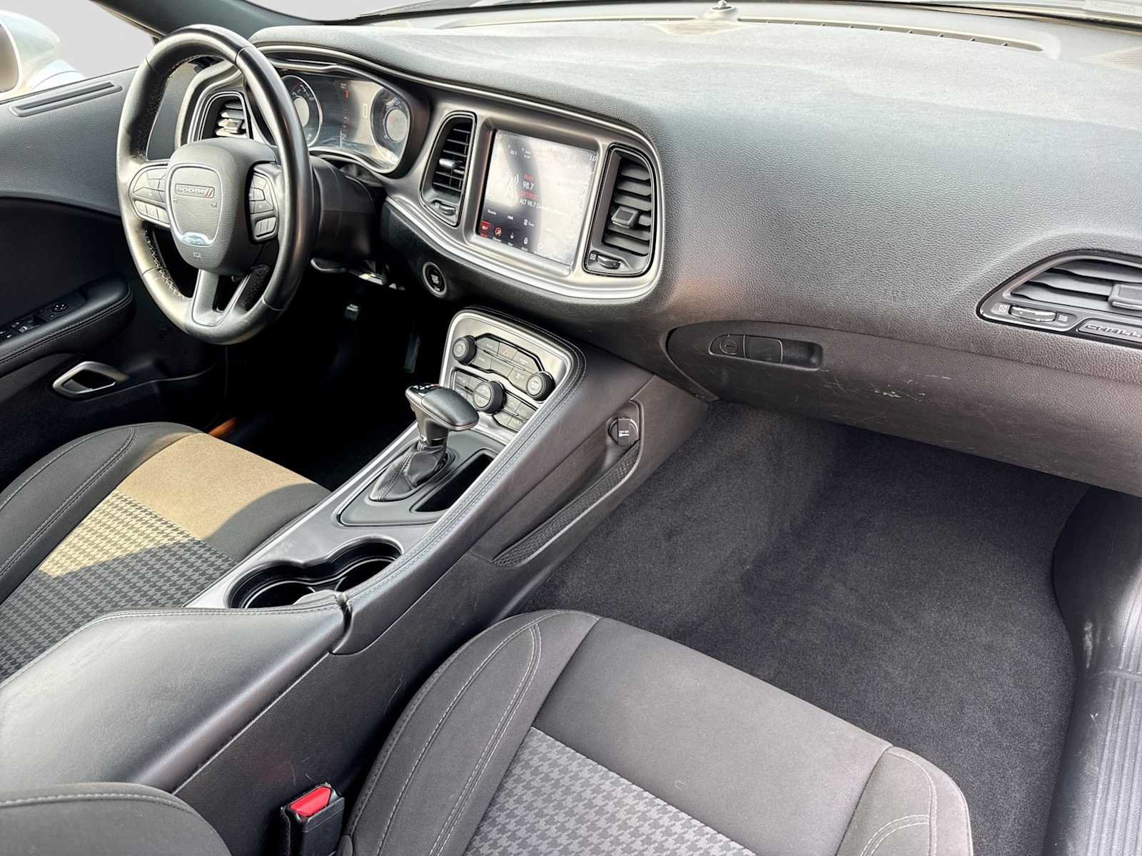 Used 2020 Dodge Challenger SXT RWD image 14