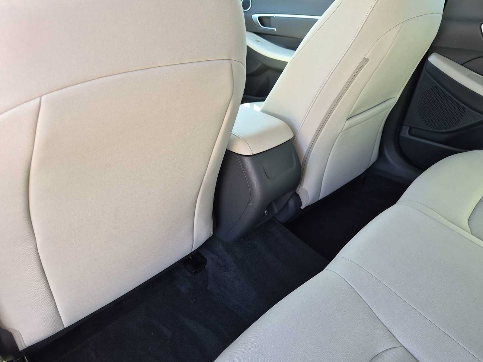 Certified 2024 Hyundai Sonata SEL w/ Convenience Package FWD image 18