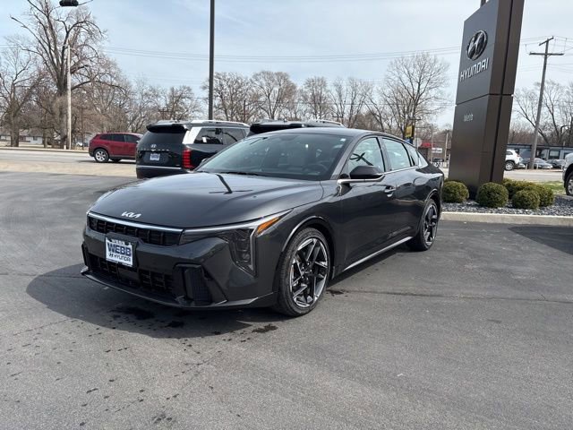 Used 2025 Kia K4 GT-Line w/ GT-Line Premium Package image 11