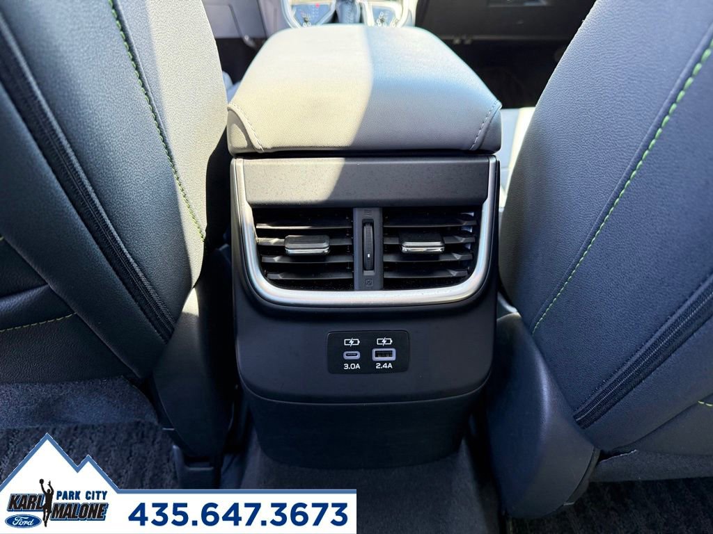 Used 2025 Subaru Outback Onyx Edition AWD/4WD image 28