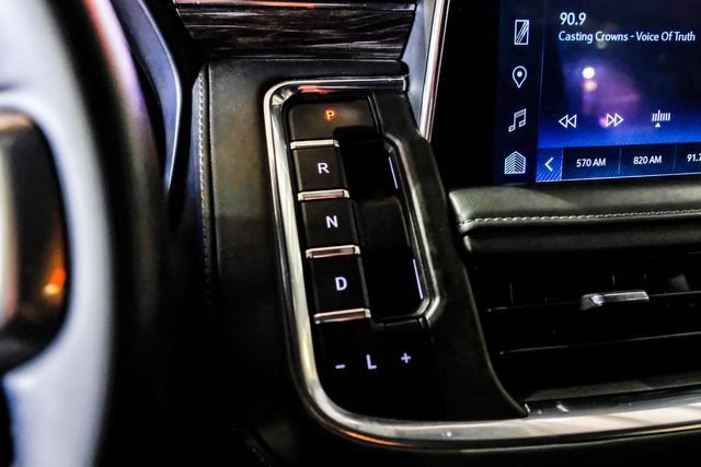 Used 2024 Chevrolet Tahoe Z71 AWD/4WD image 32