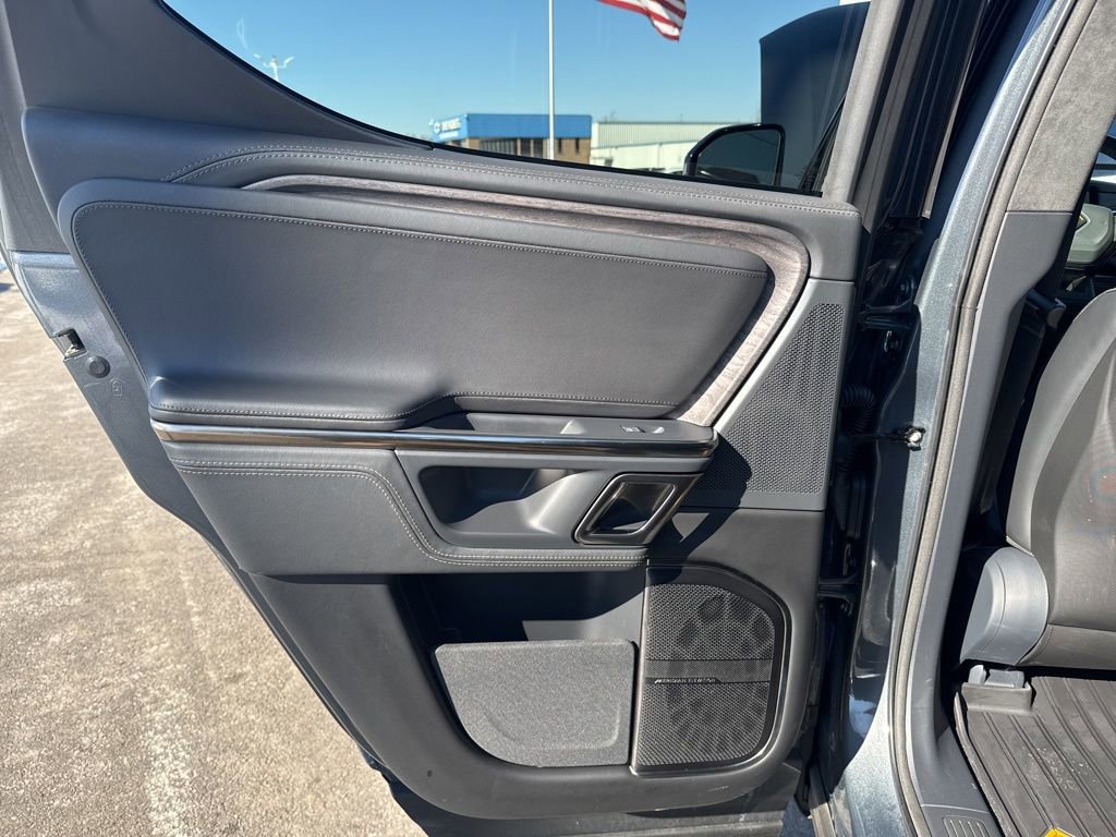 Used 2022 Rivian R1T Adventure image 28