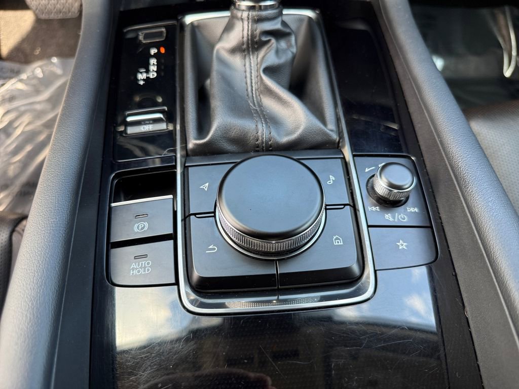 Used 2022 MAZDA MAZDA3 s image 18