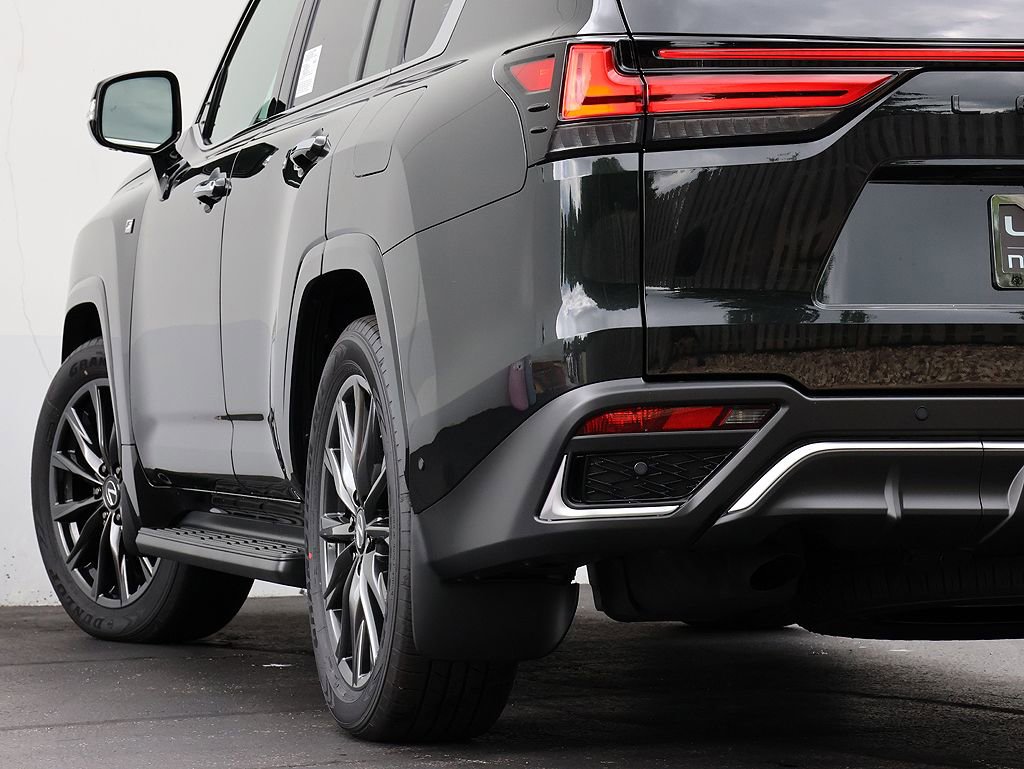 New 2026 Lexus LX 700h F Sport AWD/4WD image 8