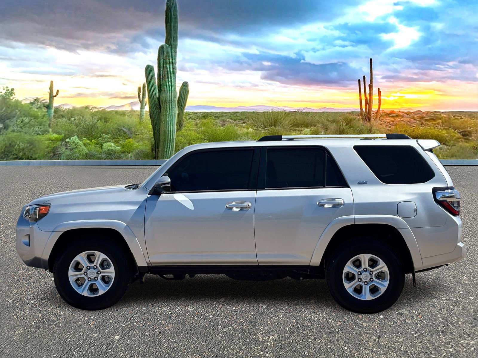 Used 2023 Toyota 4Runner SR5 Premium w/ Moonroof Package RWD image 3