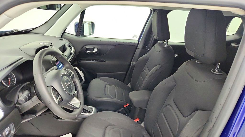 Used 2020 Jeep Renegade Latitude image 18