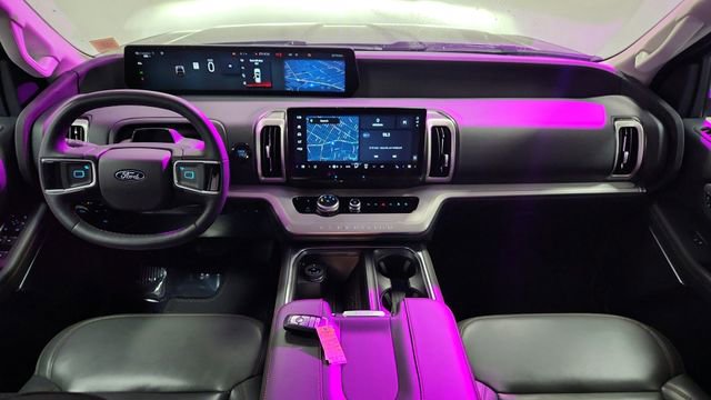 Certified 2025 Ford Expedition Max Active image 17