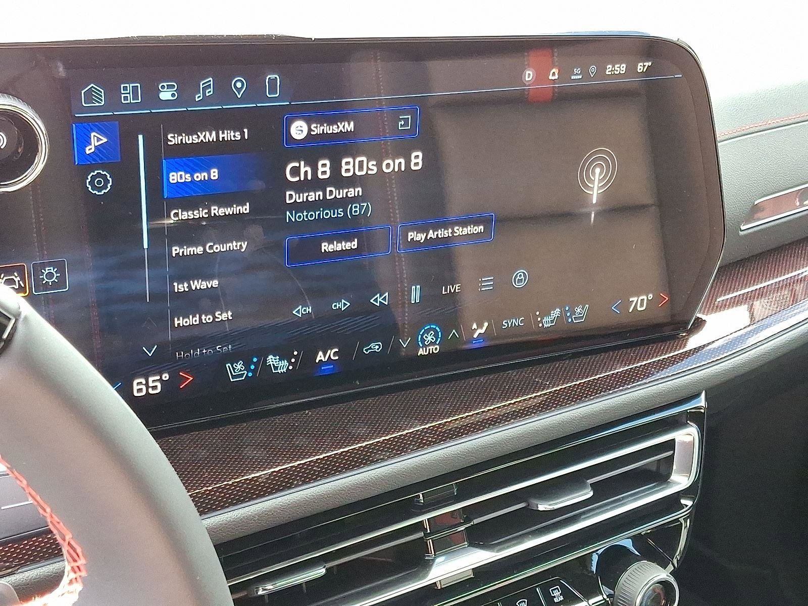 New 2026 Chevrolet Traverse RS w/ LPO, Floor Liner Package image 12