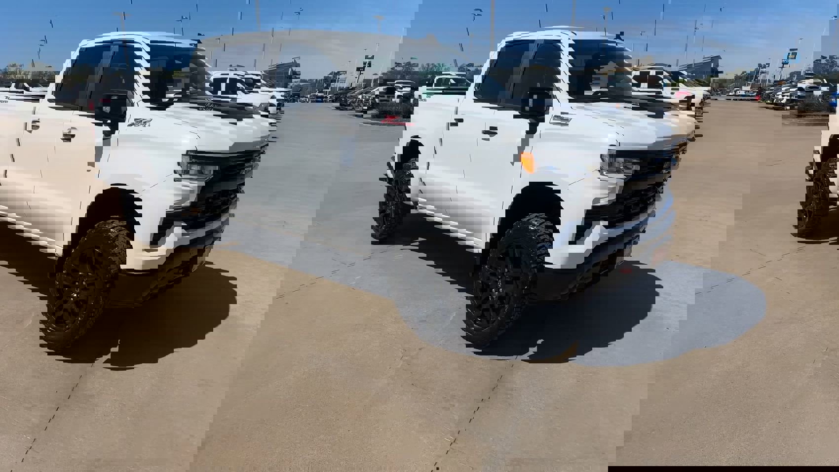 Used 2026 Chevrolet Silverado 1500 LT Trail Boss w/ LT Trail Boss Premium Package image 3