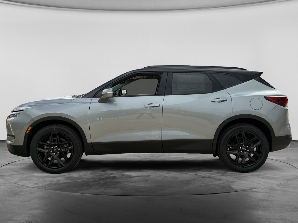 New 2026 Chevrolet Blazer LT w/ Sound & Technology Package AWD/4WD image 5