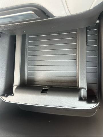 New 2025 Chevrolet Suburban Premier RWD image 40