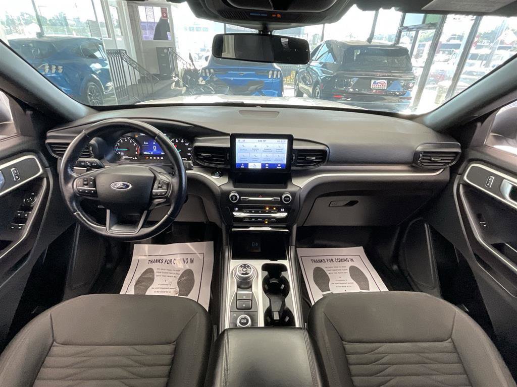 Used 2020 Ford Explorer XLT image 19