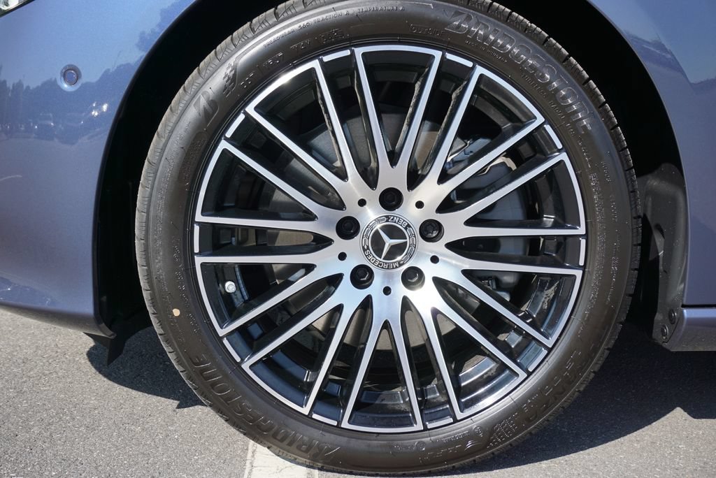 Certified 2025 Mercedes-Benz C 300 Sedan image 18