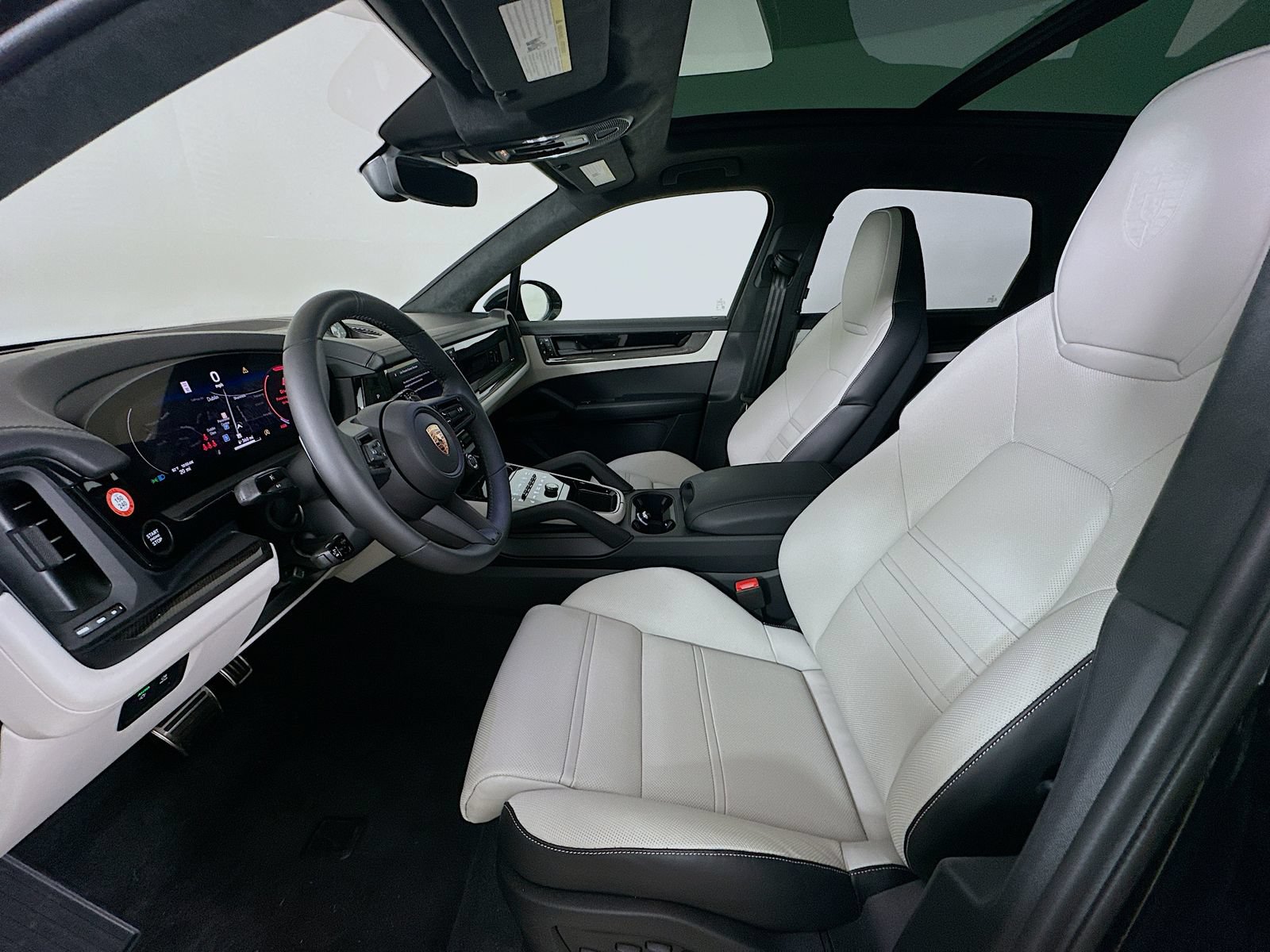 New 2026 Porsche Cayenne GTS AWD/4WD image 32