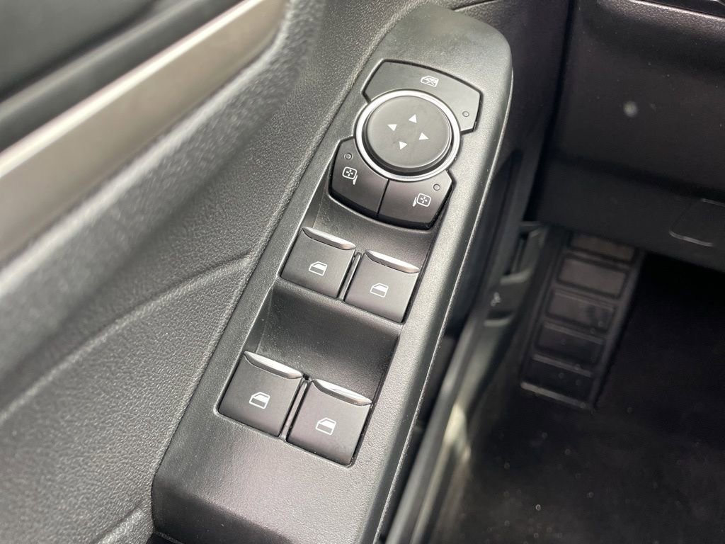 Used 2022 Ford Escape SE image 23