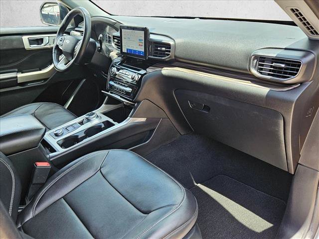 Used 2023 Ford Explorer Limited AWD/4WD image 23