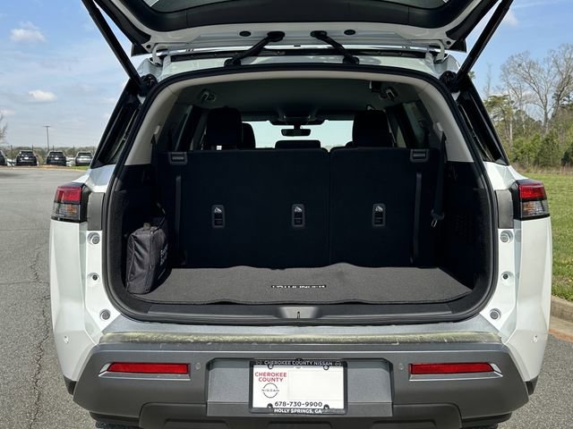 New 2026 Nissan Pathfinder SL FWD image 12