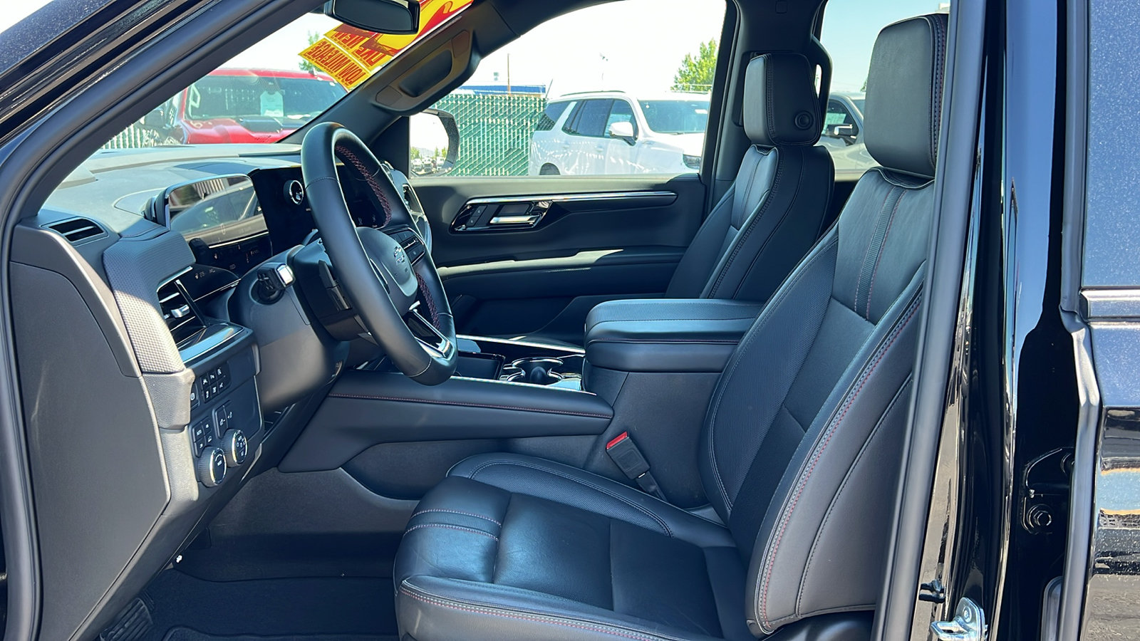 Certified 2025 Chevrolet Suburban RST w/ Comfort Package AWD/4WD image 35