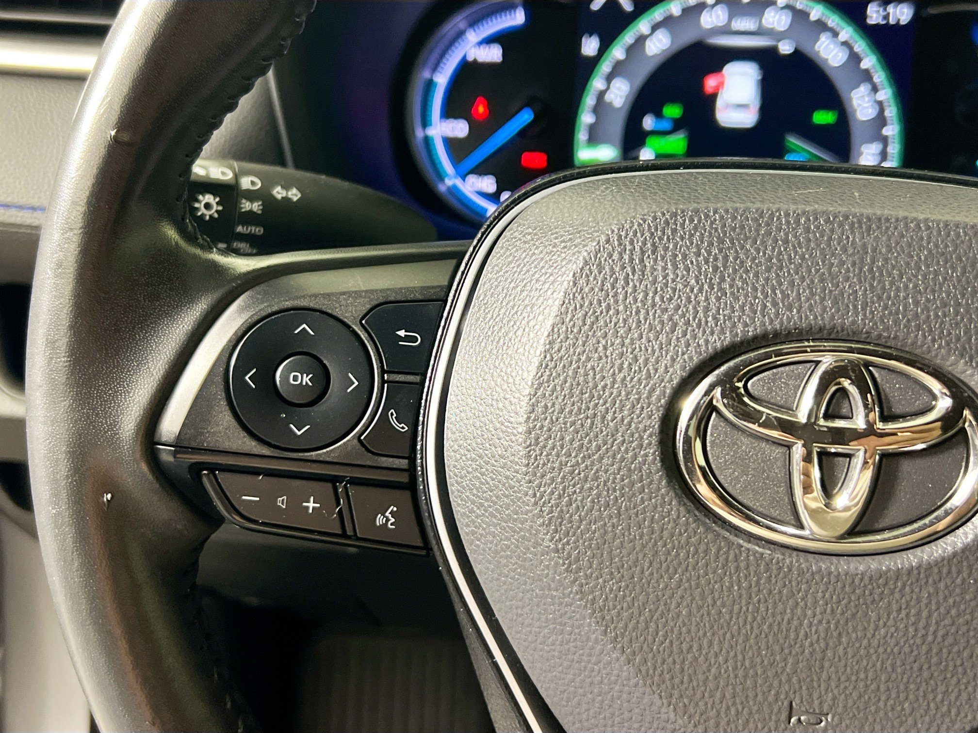 Used 2022 Toyota RAV4 XSE AWD/4WD image 18