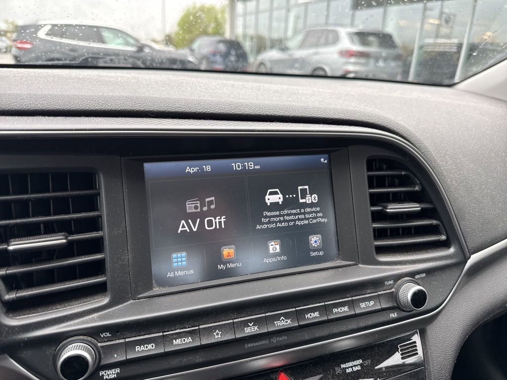 Used 2020 Hyundai Elantra Value Edition w/ Cargo Package (C1) FWD image 16