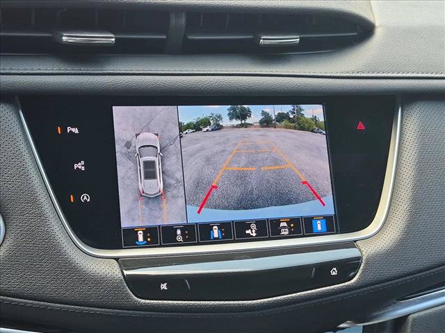 Used 2022 Cadillac XT5 Premium Luxury w/ Technology Package FWD image 13