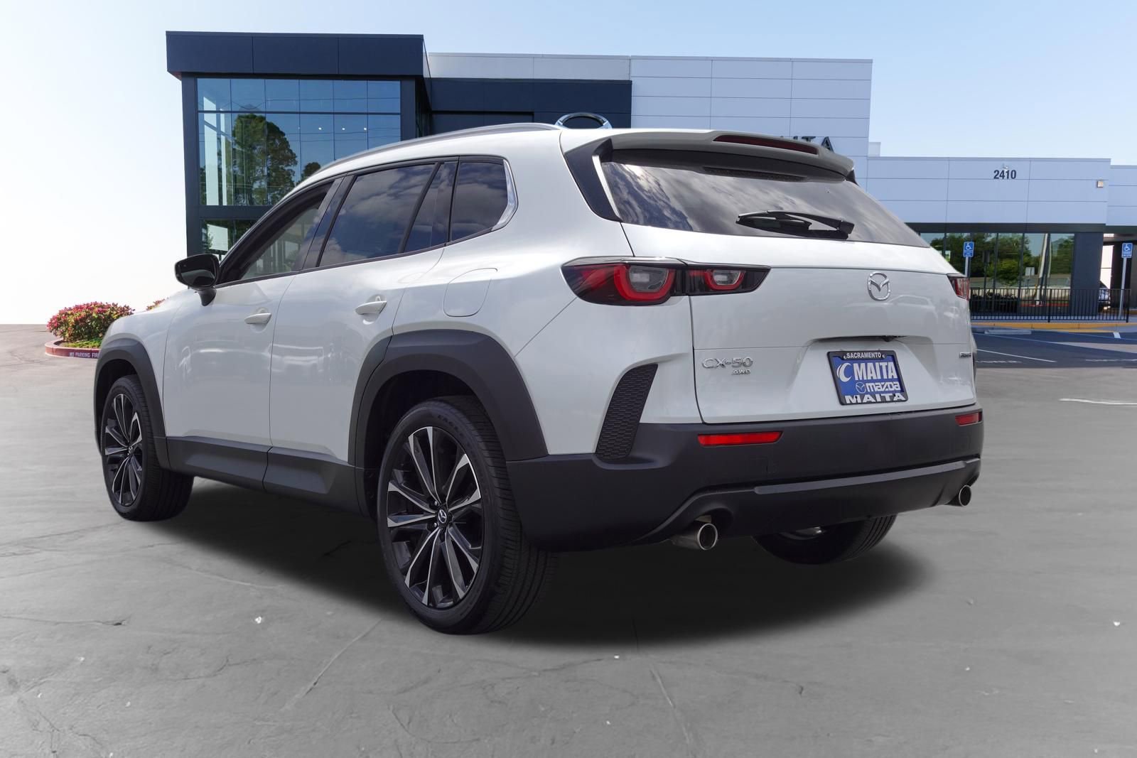 Certified 2025 MAZDA CX-50 AWD 2.5 S w/ Premium Plus Pkg image 7