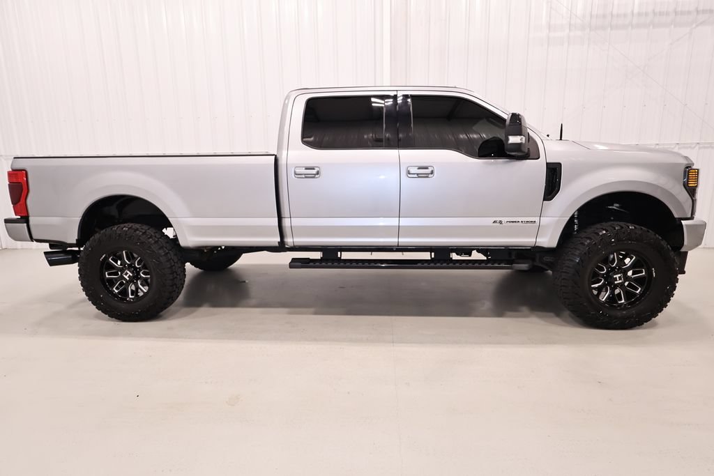 Used 2021 Ford F350 Lariat AWD/4WD image 2