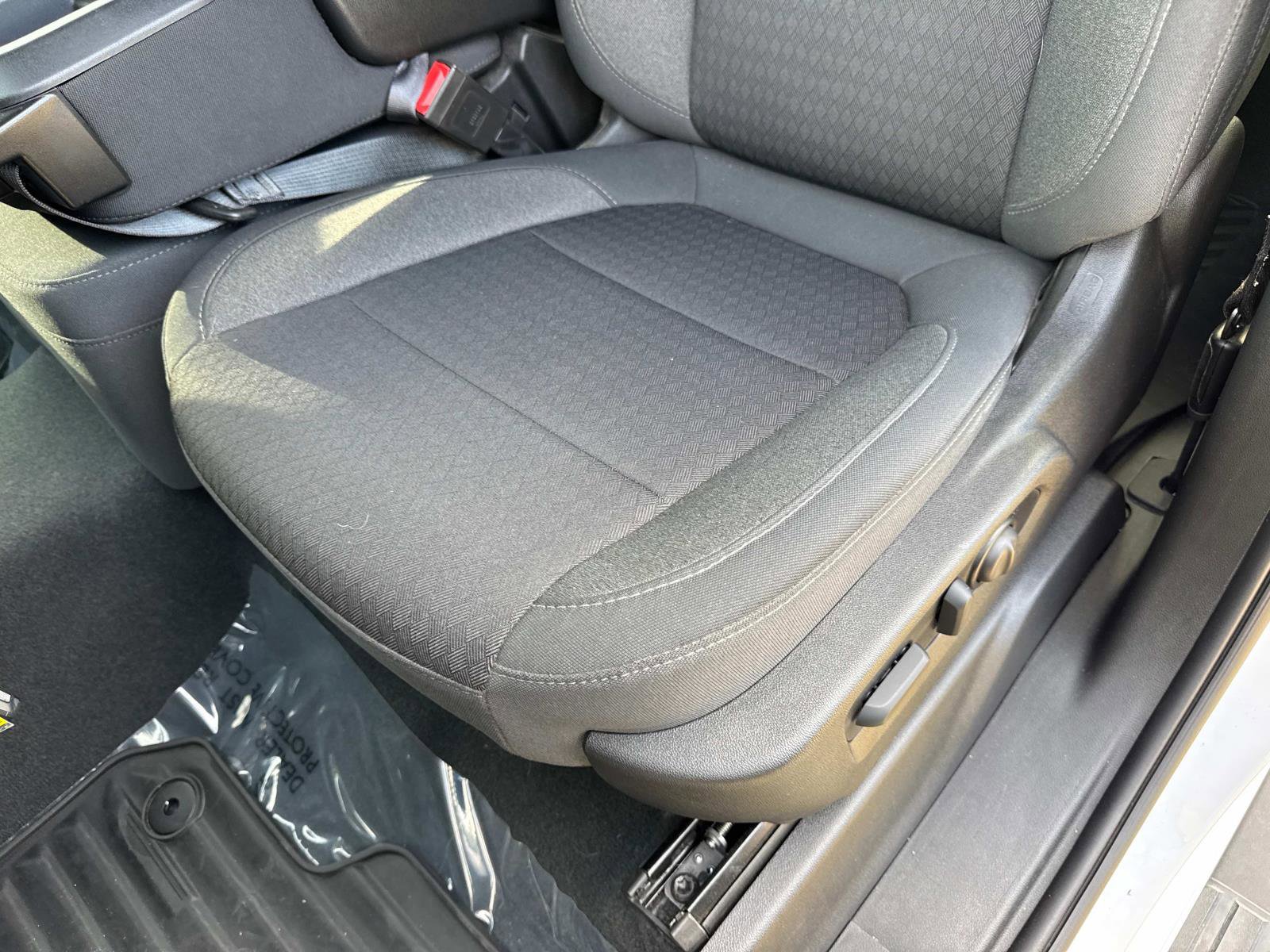 Used 2022 Chevrolet Silverado 1500 Custom image 20