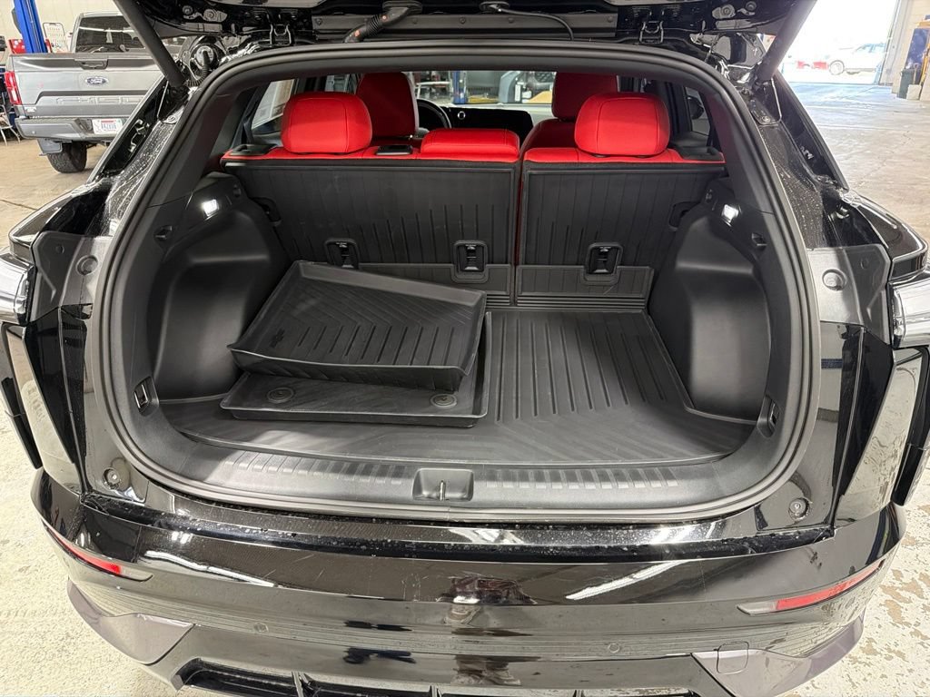 Used 2026 Chevrolet Blazer EV SS w/ Performance Package AWD/4WD image 12