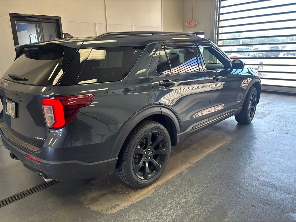 Used 2022 Ford Explorer ST-Line w/ Class IV Trailer Tow Package AWD/4WD image 9