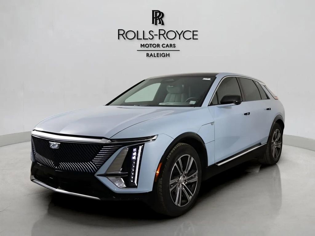 Used 2024 Cadillac Lyriq Luxury image 1