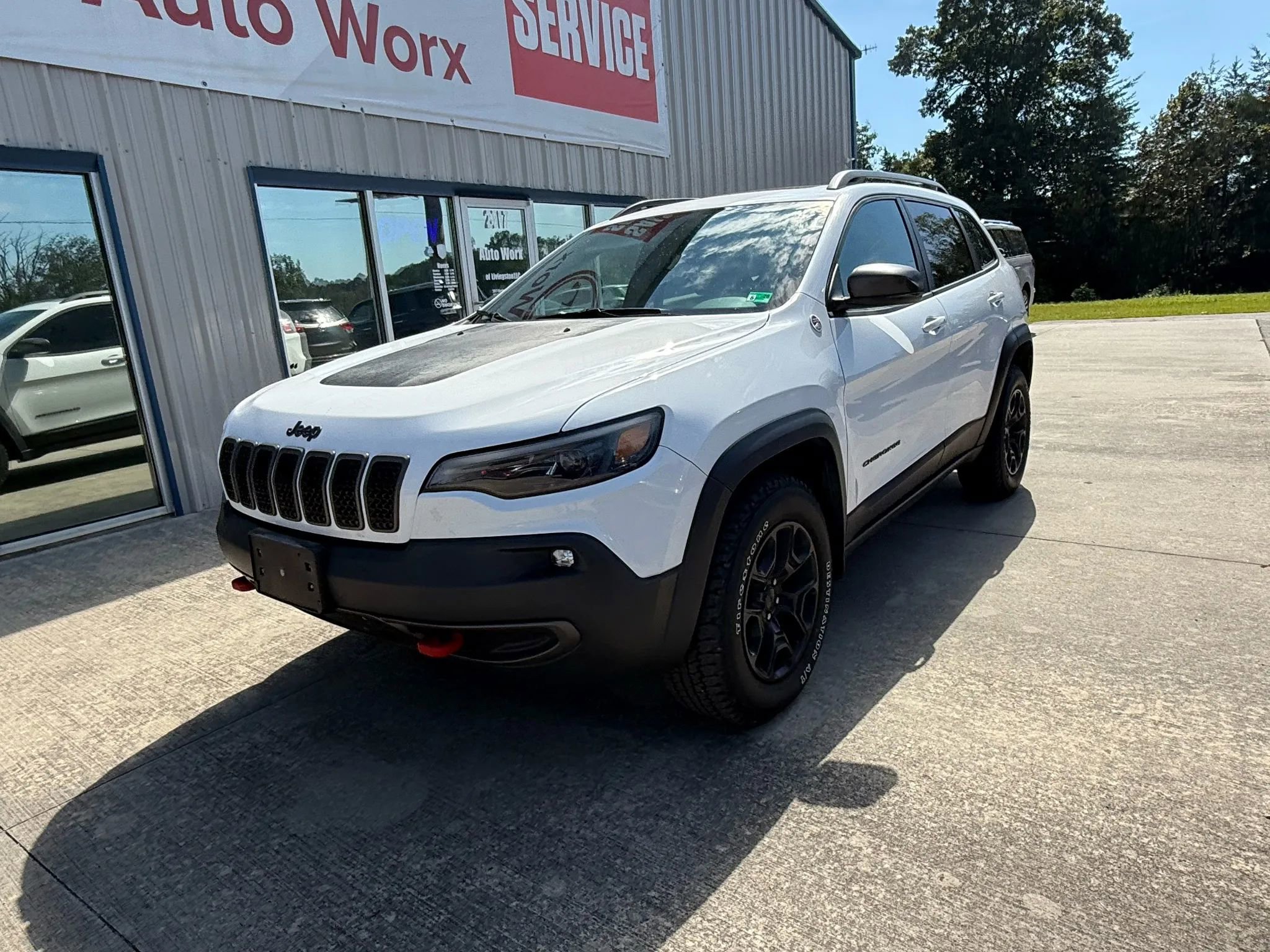 Used 2019 Jeep Cherokee Trailhawk w/ Comfort/Convenience Group image 26