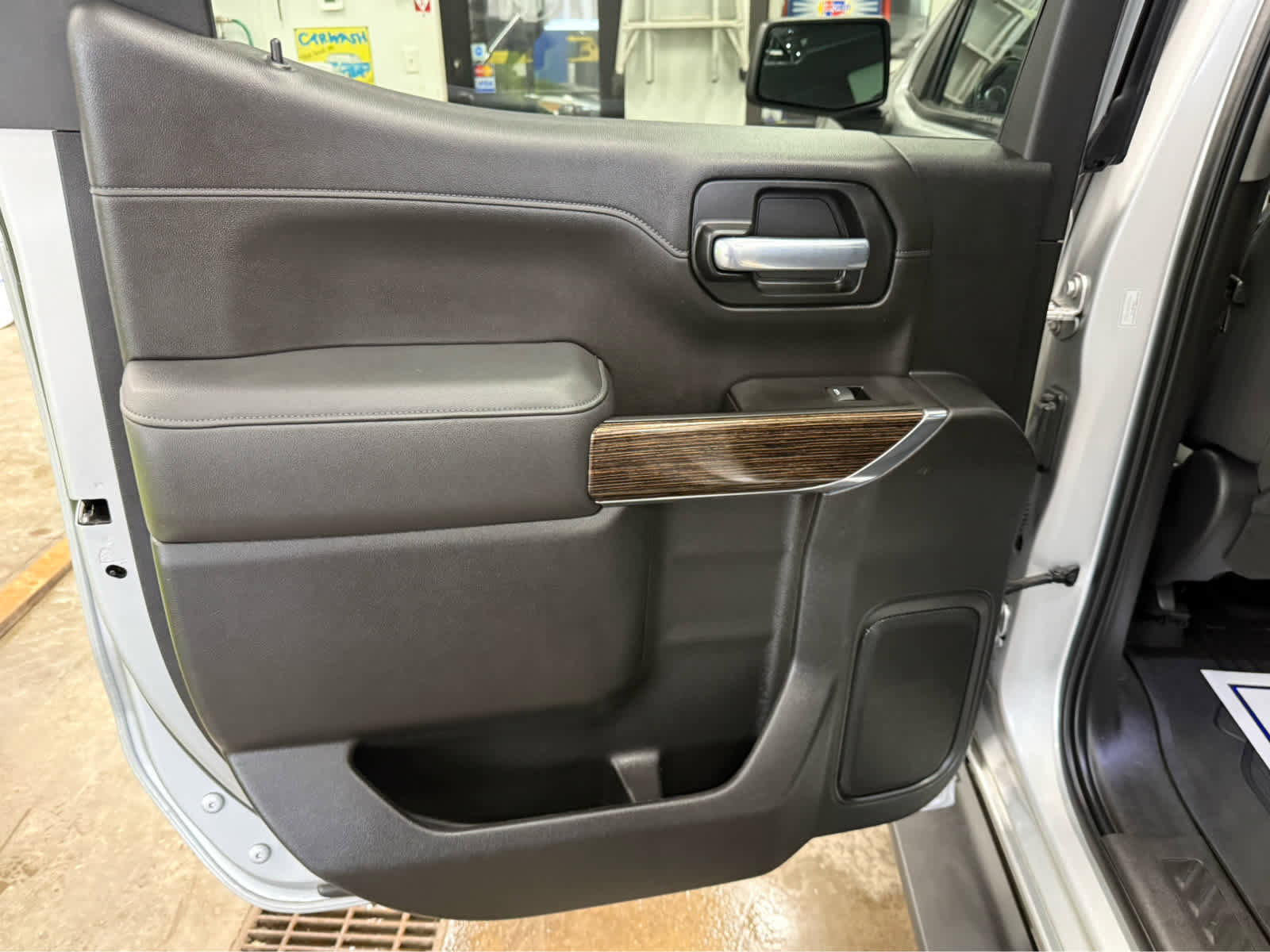 Used 2021 GMC Sierra 1500 Elevation w/ X31 Off-Road Package AWD/4WD image 23