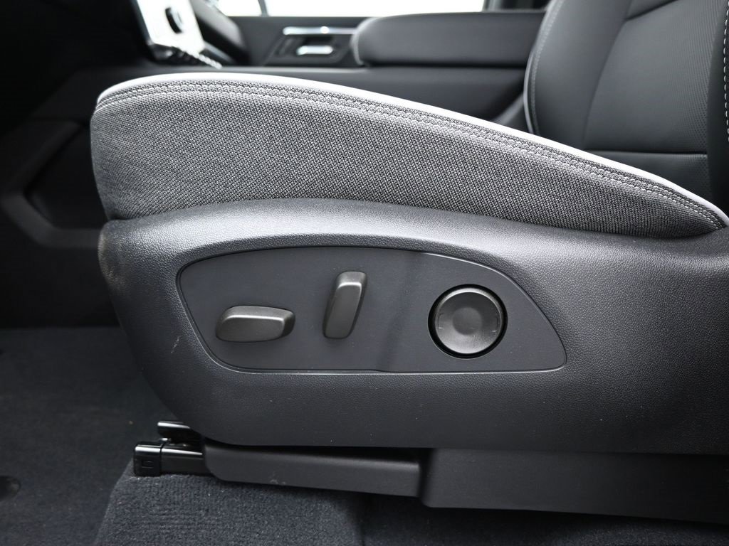 New 2026 GMC Sierra EV Elevation image 12