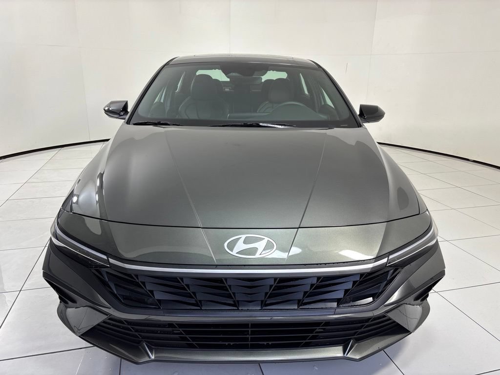 New 2026 Hyundai Elantra SEL Sport FWD image 8