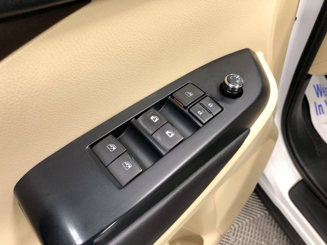 Used 2017 Toyota Highlander XLE w/ Protection Package #3 AWD/4WD image 14