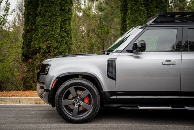 Used 2021 Land Rover Defender 110 X image 10