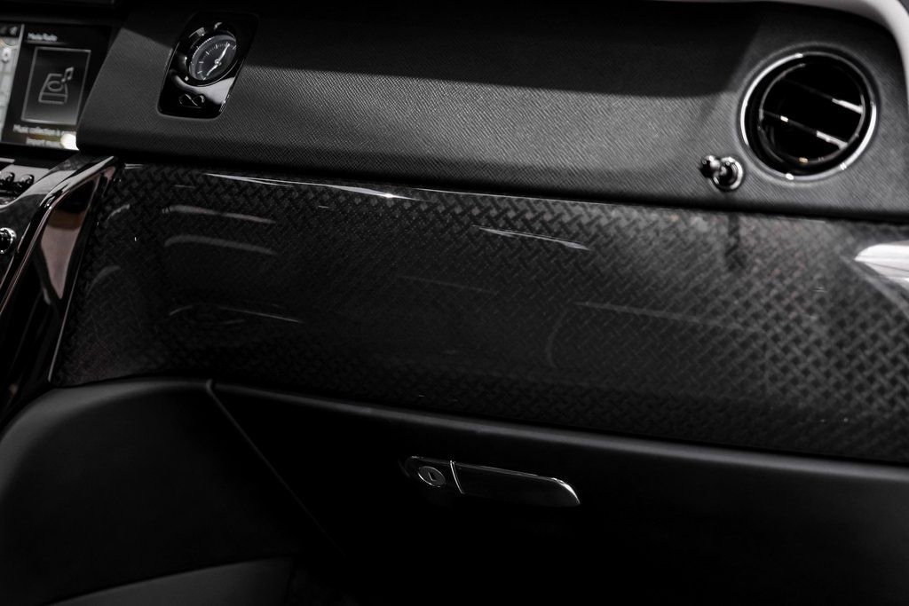 Used 2023 Rolls-Royce Cullinan Black Badge w/ Driver's Package image 26