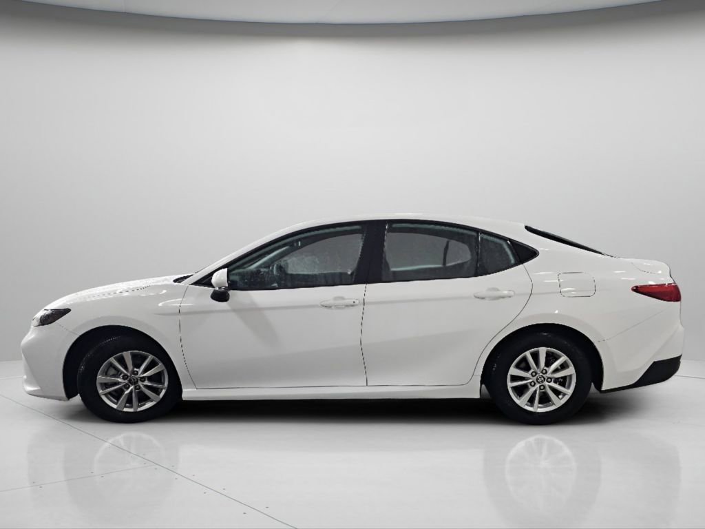Used 2025 Toyota Camry LE FWD image 19