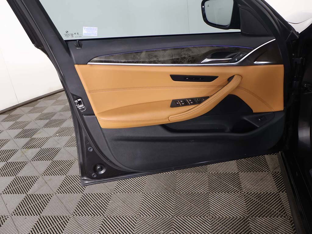 Used 2023 BMW 530i xDrive w/ M Sport Package image 23