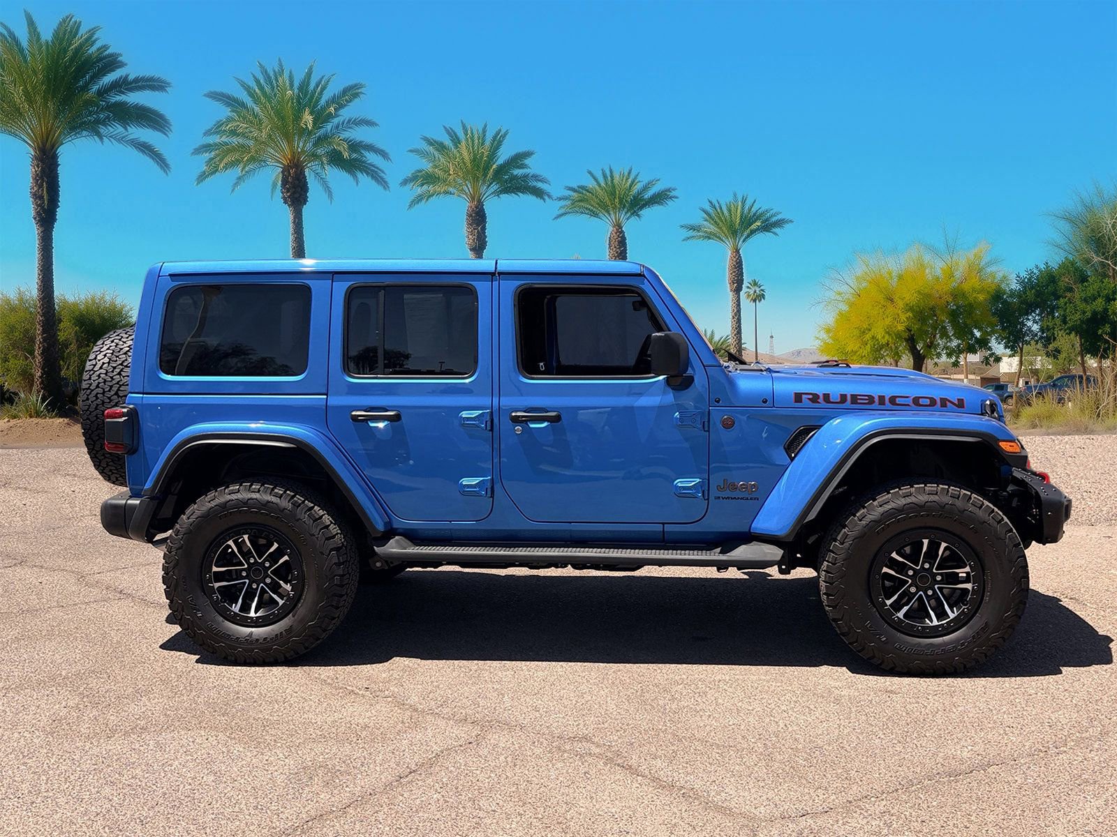 Used 2025 Jeep Wrangler Unlimited Rubicon AWD/4WD image 6