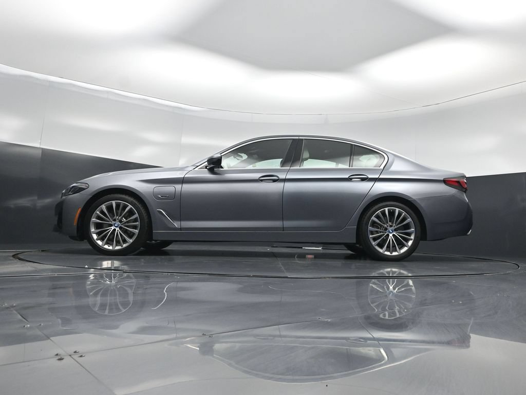 Used 2022 BMW 530e w/ Convenience Package RWD image 49