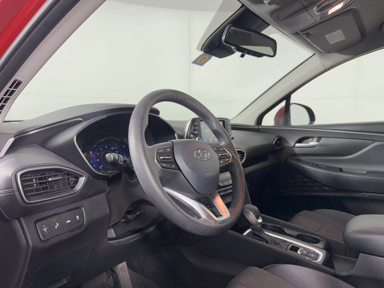 Used 2019 Hyundai Santa Fe SEL FWD image 4