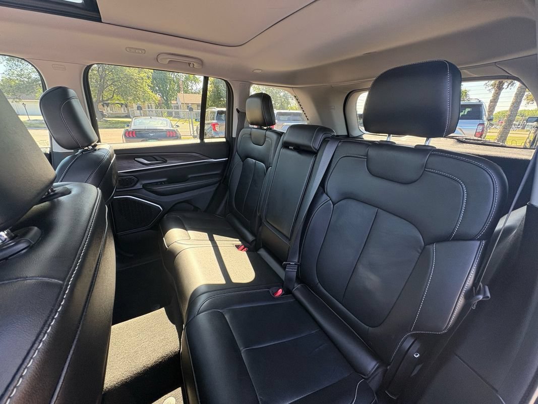 Used 2022 Jeep Grand Cherokee Limited 4xe AWD/4WD image 31