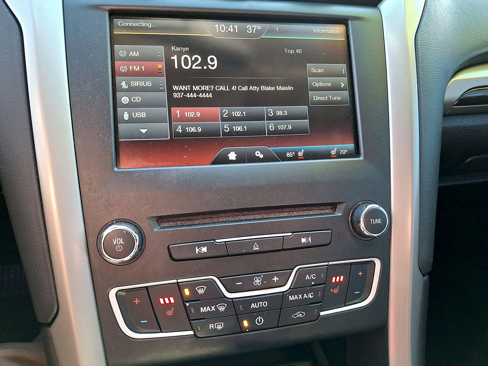 Used 2016 Ford Fusion SE w/ Equipment Group 202A FWD image 14