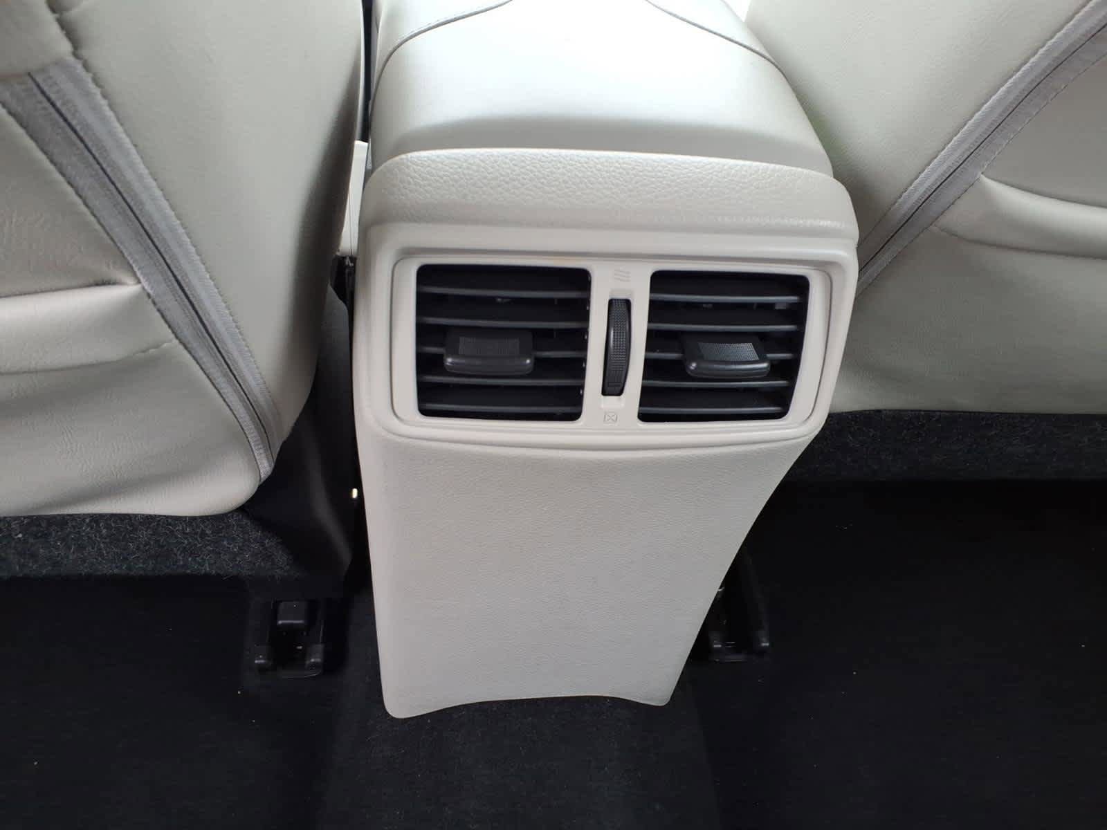 Certified 2022 Nissan Rogue Sport SL AWD/4WD image 18